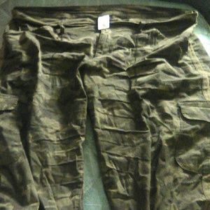 Green Navy capris
